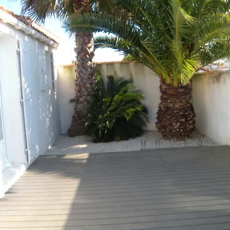 Petite Maison Charmante A Avec Jardin Cloture * La Couarde-sur-Mer