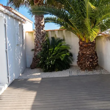 Hébergement de vacances Maison De 2 A Sur A 500 M De La Avec Jardin Clos Et Wifi